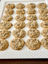 Load image into Gallery viewer, Treat of the Month - Royal Treatment