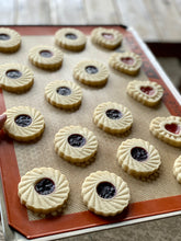 Load image into Gallery viewer, Dec. 2021 Holiday Gift Box