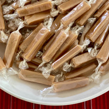 Load image into Gallery viewer, Candies & Nuts Gift Box