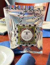 Load image into Gallery viewer, Candies & Nuts Gift Box