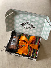 Load image into Gallery viewer, Large Sweet &amp; Savory Gift Set
