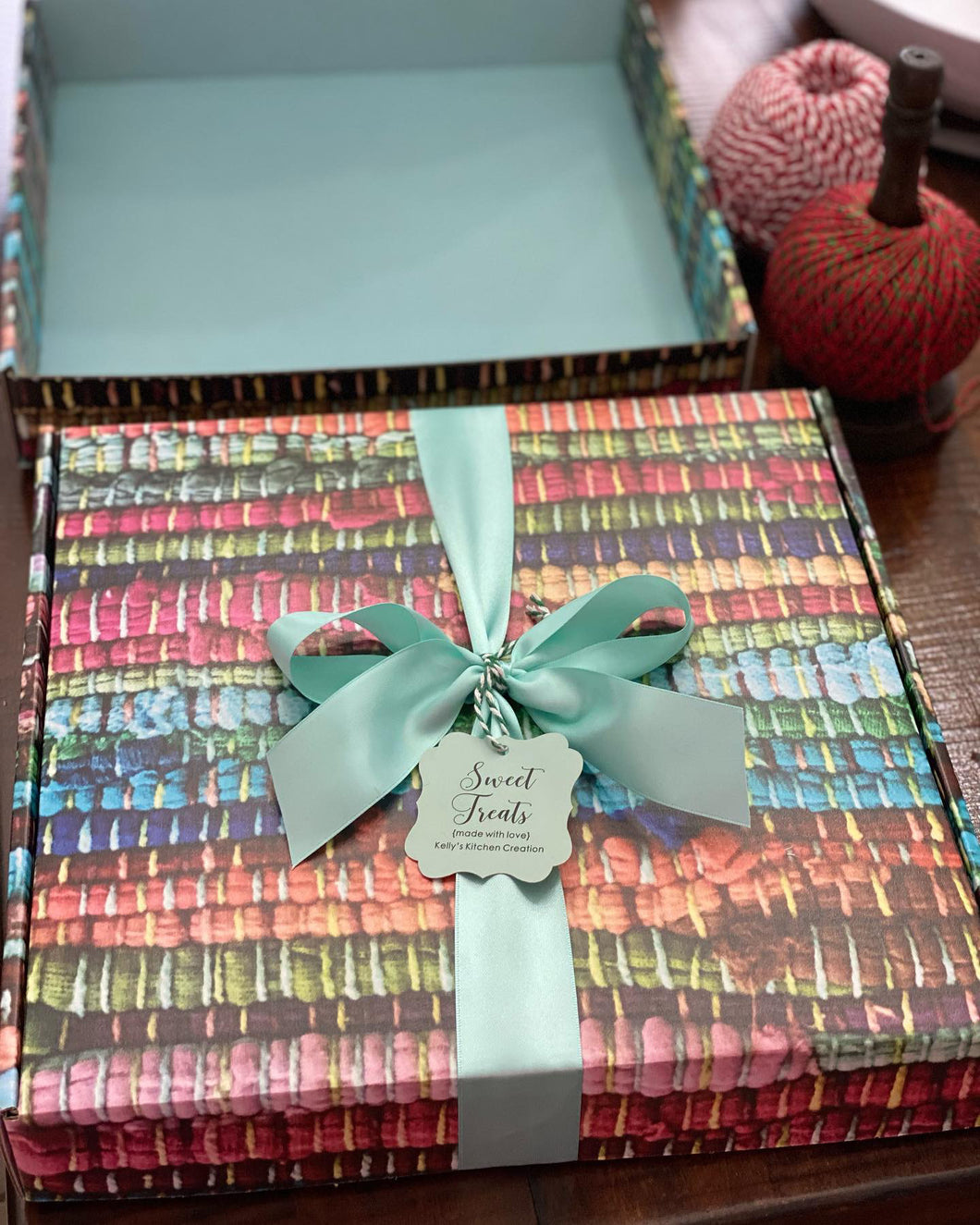 Deluxe Gift Box